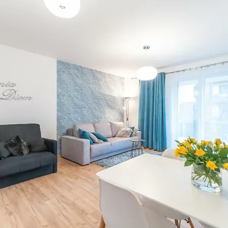 Kristina Osiedle Polanki Apartamento Kołobrzeg